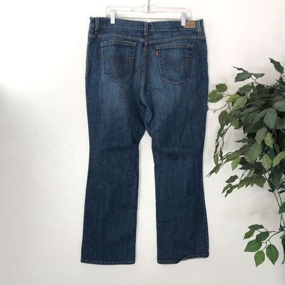 PLUS Levi’s Relaxed Boot Cut 550 Jeans - Picture 7 of 7